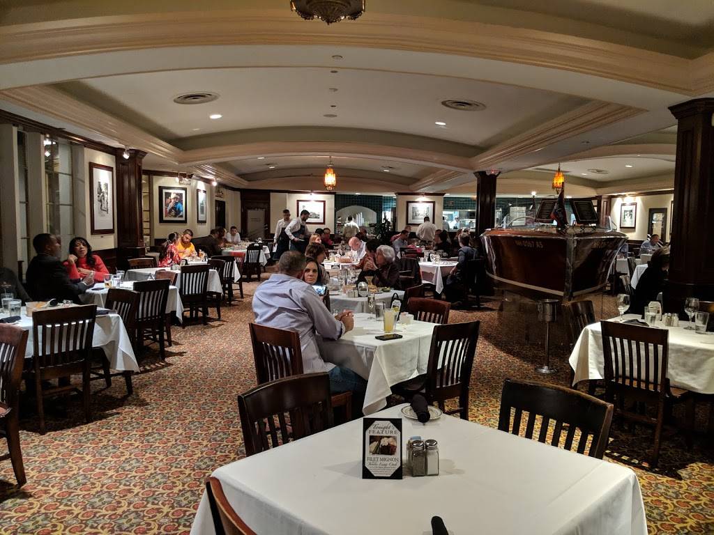 Goode Company Seafood | restaurant | 10211 Katy Fwy, Houston, TX 77024, USA | 7134647933 OR +1 713-464-7933