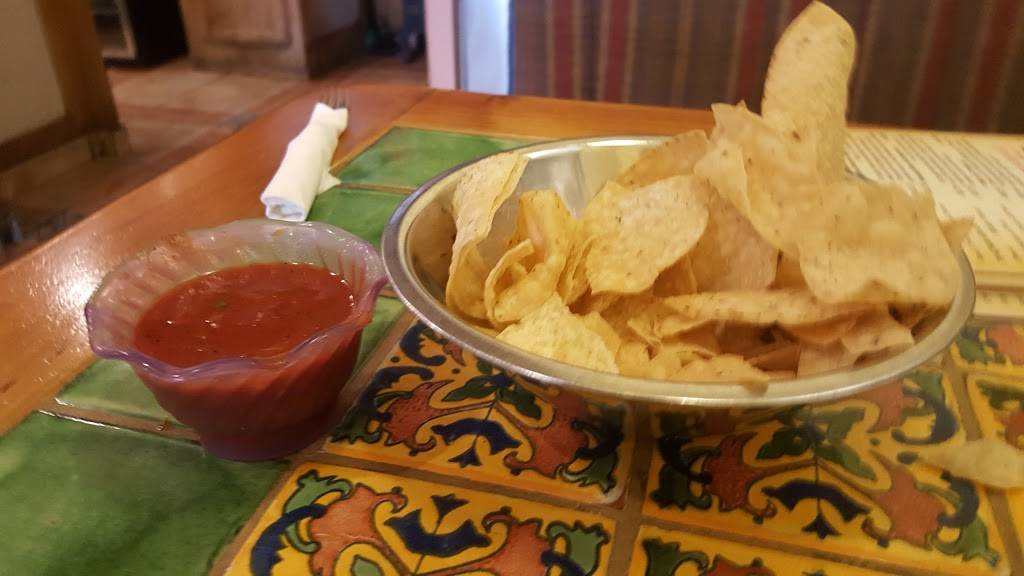 El Rosal | Bar & Grill | restaurant | 3117 W Noble Ave, Visalia, CA 93277, USA | 5597490542 OR +1 559-749-0542