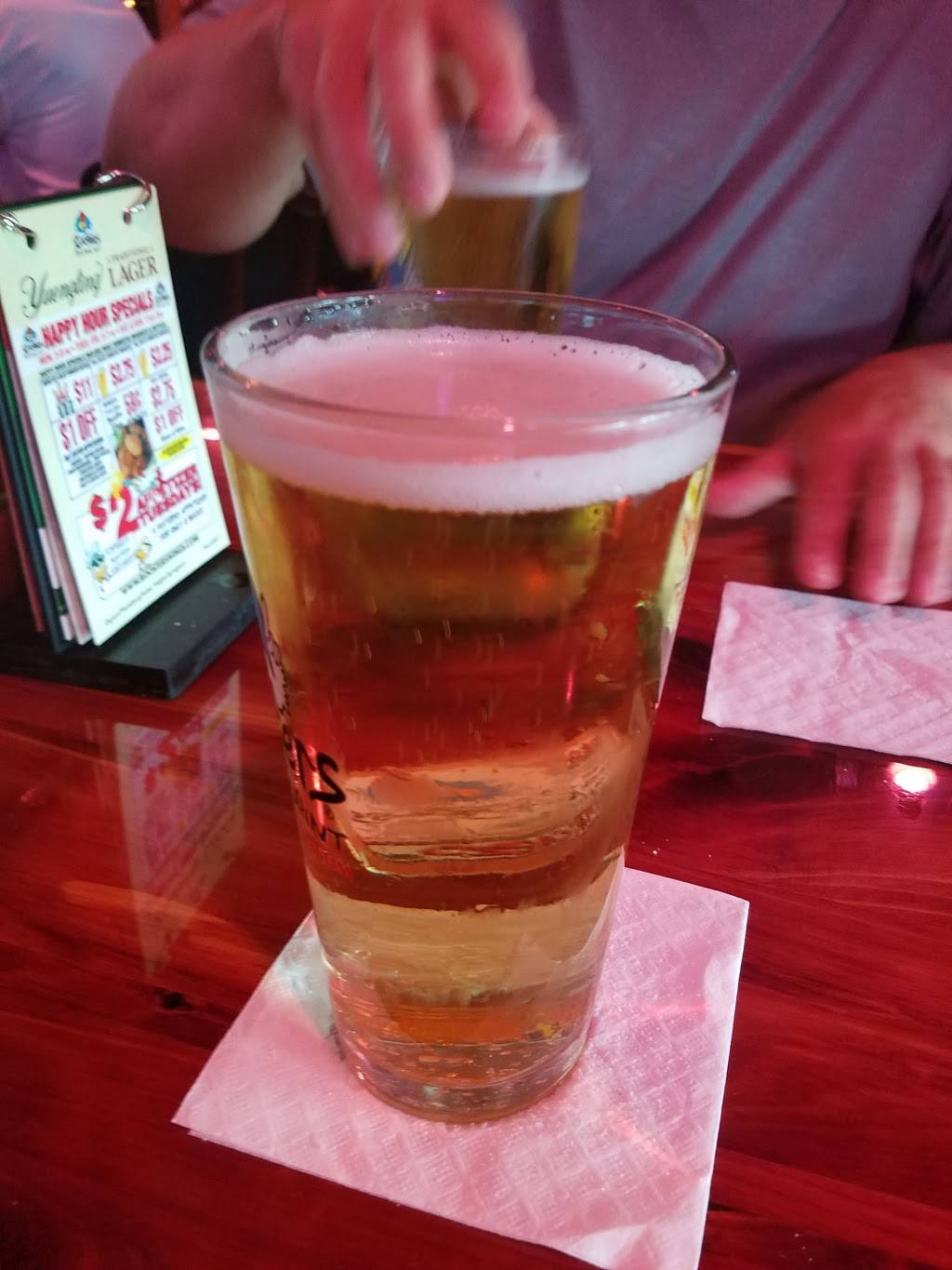 Roosters | restaurant | 257 W Central Ave, Springboro, OH 45066, USA | 9377483017 OR +1 937-748-3017