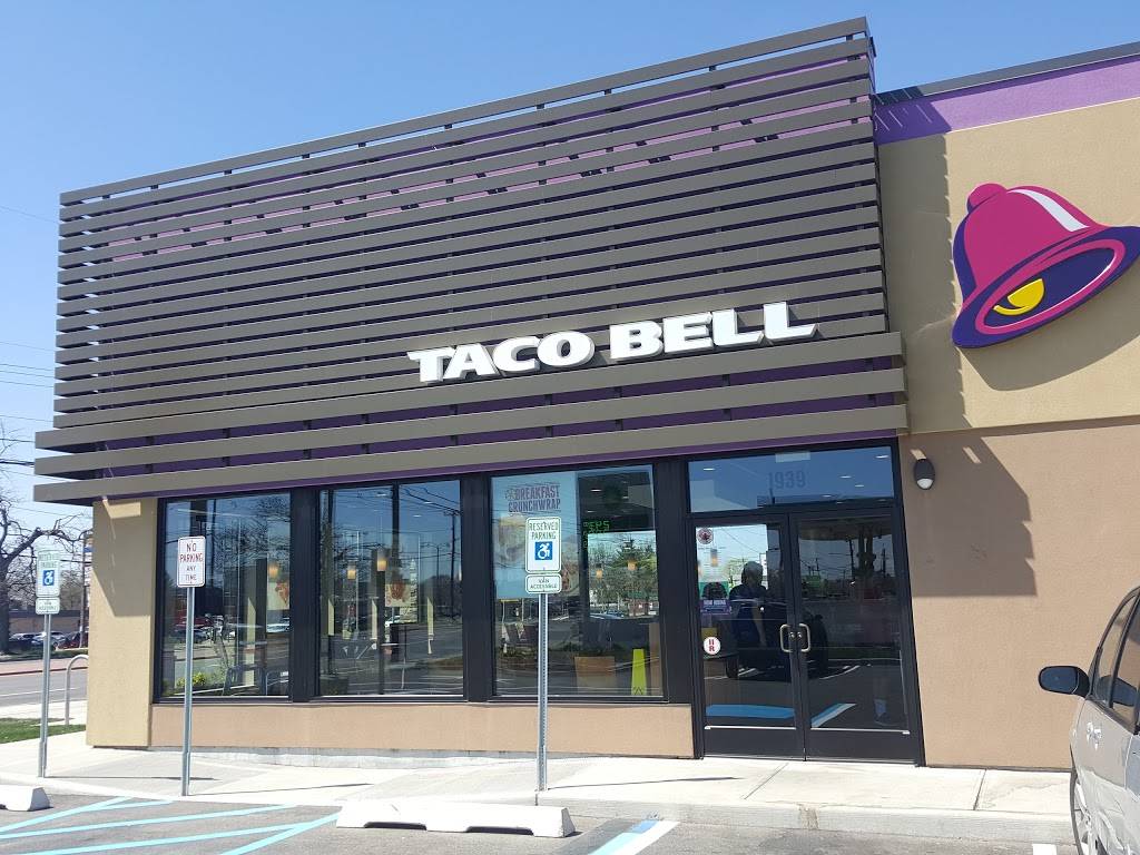 Taco Bell | meal takeaway | 1939 Hempstead Turnpike, East Meadow, NY 11554, USA | 5162222147 OR +1 516-222-2147