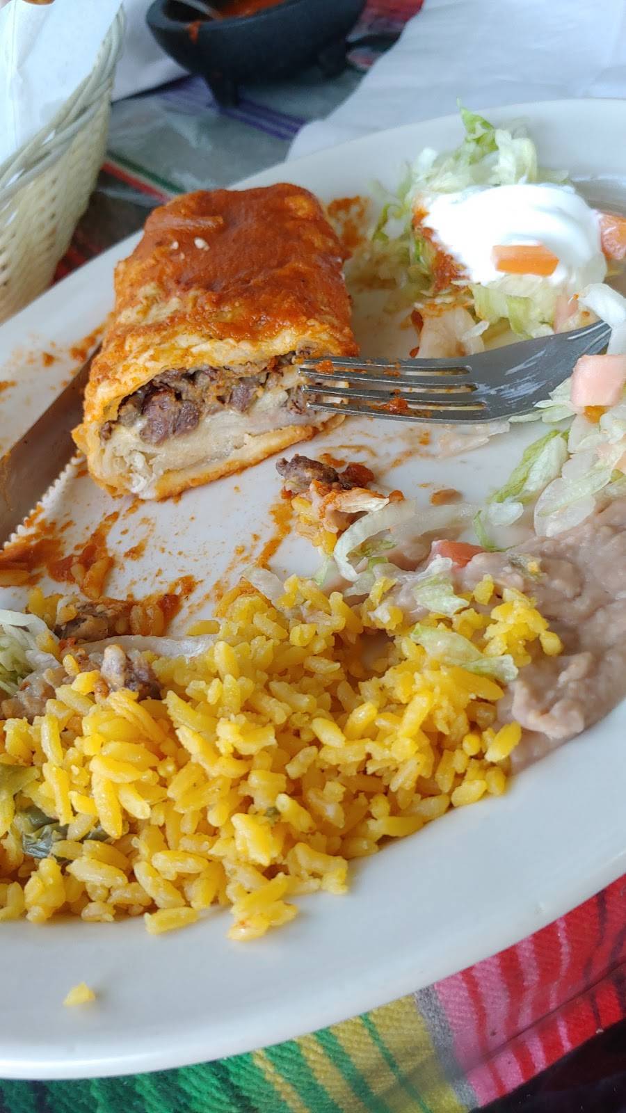 El Burrito Restaurant | restaurant | 6236 Northwest Hwy, Crystal Lake, IL 60014, USA | 8154770751 OR +1 815-477-0751