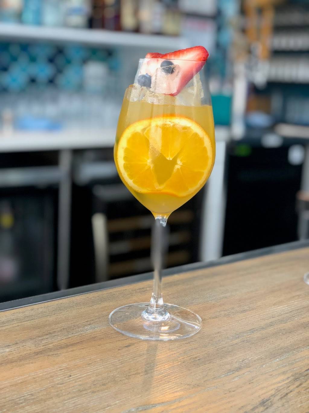 FISH Honolulu | restaurant | 324 Coral Street Second Floor, Honolulu, HI 96813, USA | 8086003160 OR +1 808-600-3160