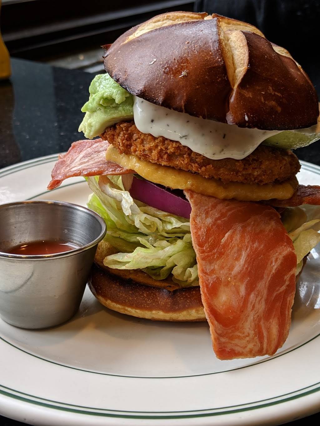 CyBelles Front Room | restaurant | 1385 9th Ave, San Francisco, CA 94122, USA | 4156658088 OR +1 415-665-8088