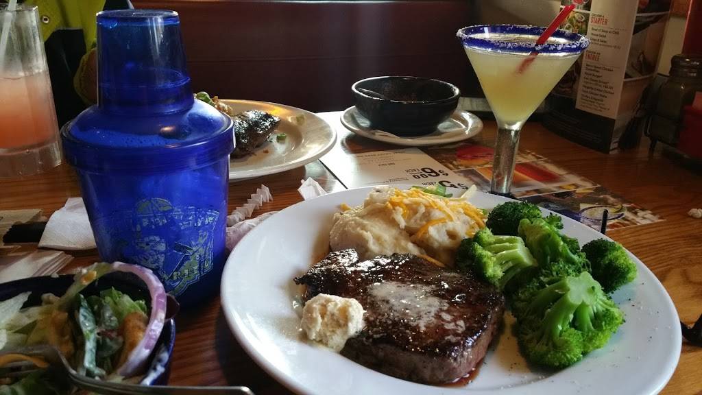 Chilis Grill & Bar | meal takeaway | 22402 N, US-281, San Antonio, TX 78259, USA | 2104813271 OR +1 210-481-3271