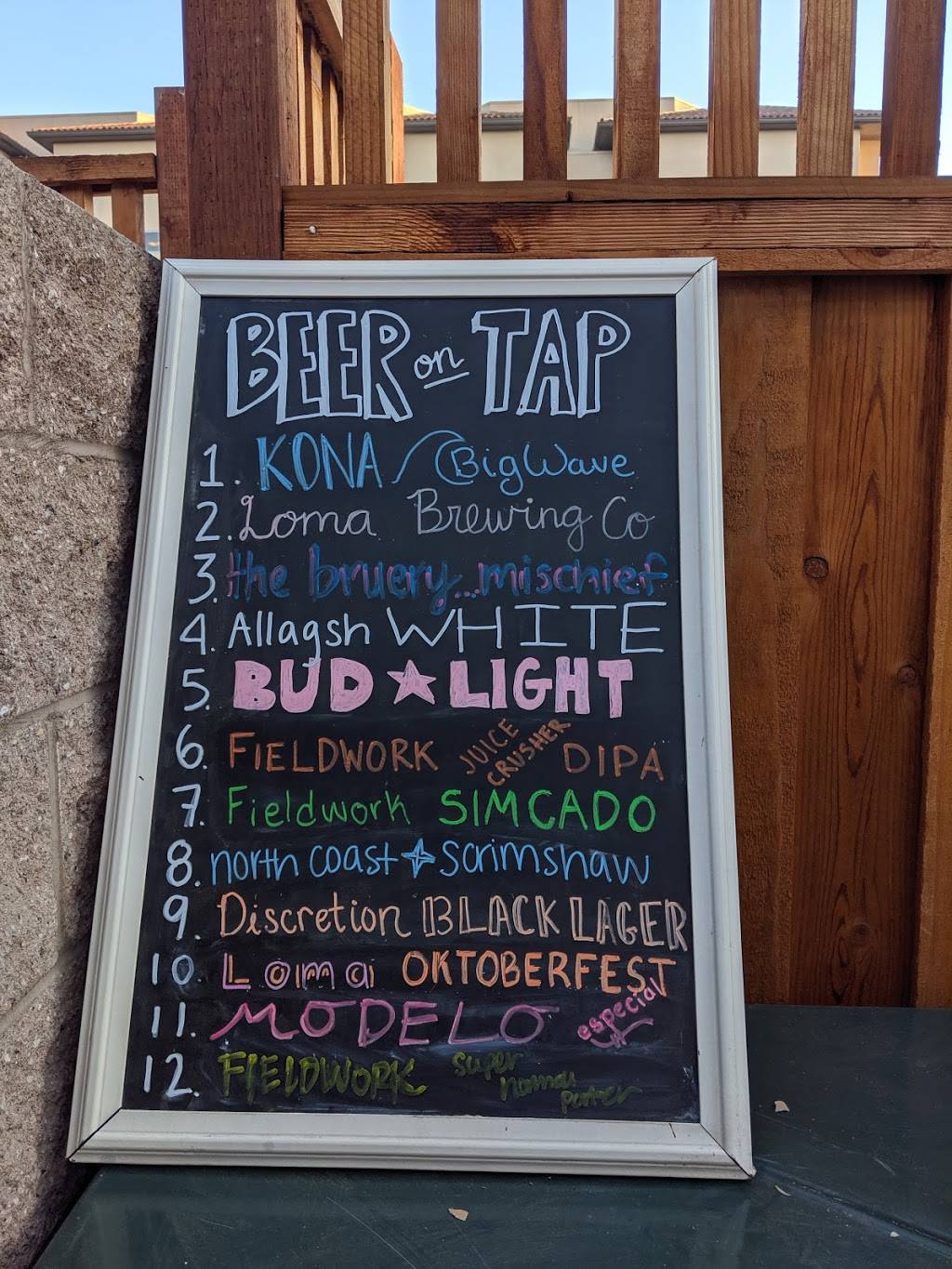 The Hut | restaurant | 3200 The Alameda, Santa Clara, CA 95050, USA | 4088994294 OR +1 408-899-4294