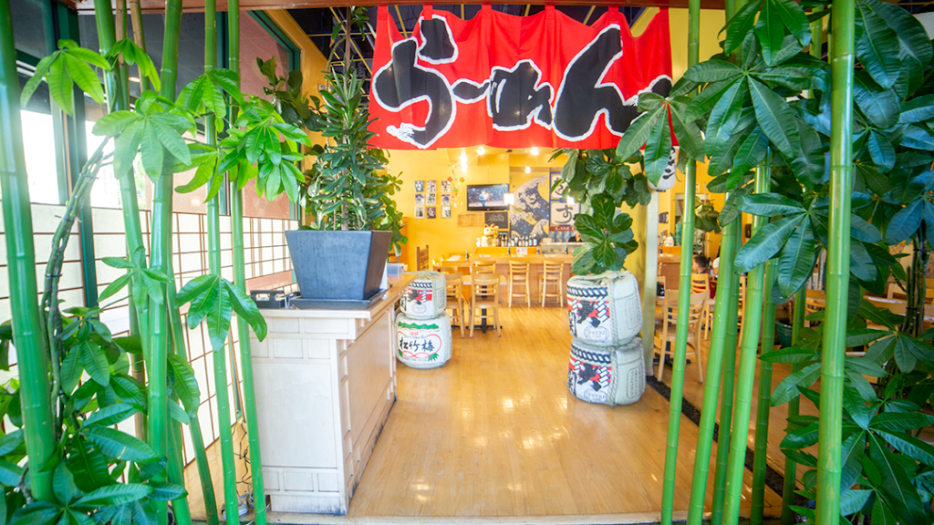 Gin Ga Sushi | restaurant | 5665 Silver Creek Valley Rd, San Jose, CA 95138, USA | 4085311628 OR +1 408-531-1628