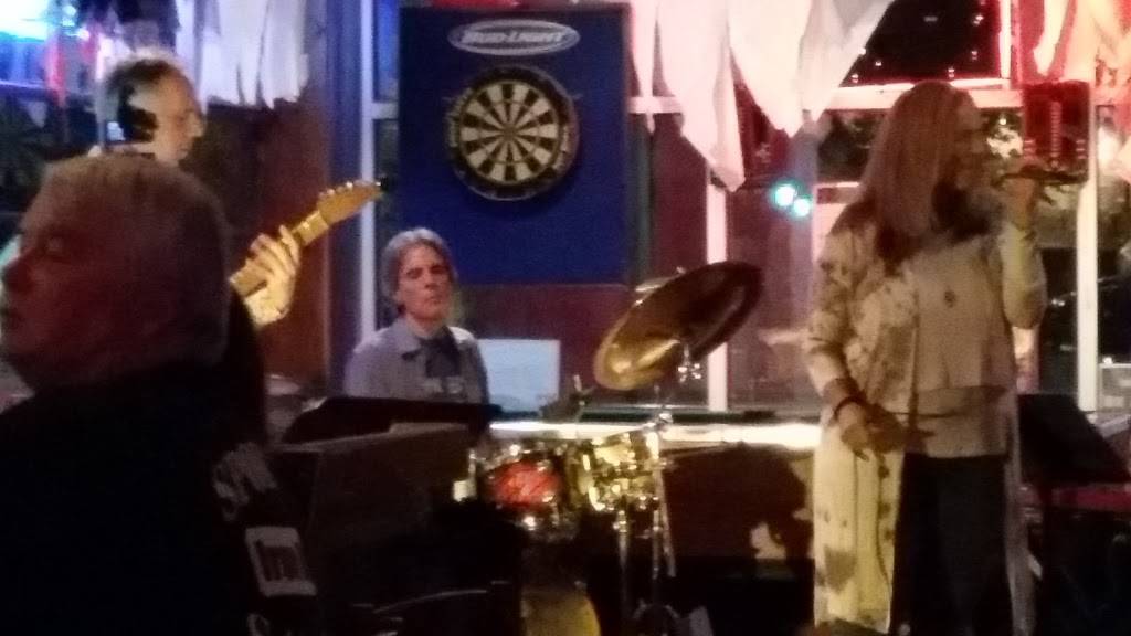 Tom & Jerrys Bar & Grill | restaurant | 987 NY-22, Brewster, NY 10509, USA | 8452788900 OR +1 845-278-8900