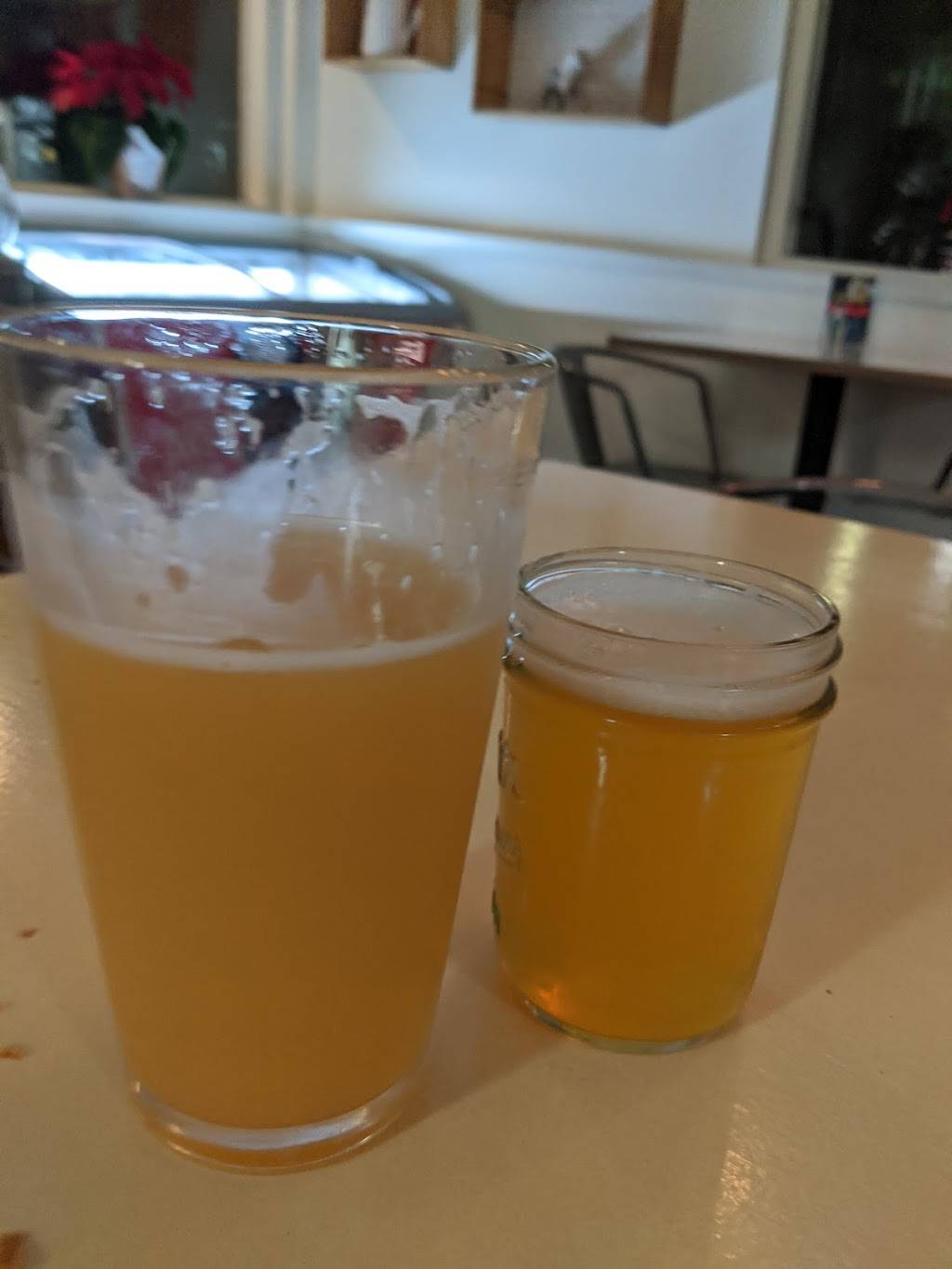 Wildwood Market and Eatery | restaurant | 9214 45th Ave SW, Seattle, WA 98136, USA | 2062571196 OR +1 206-257-1196