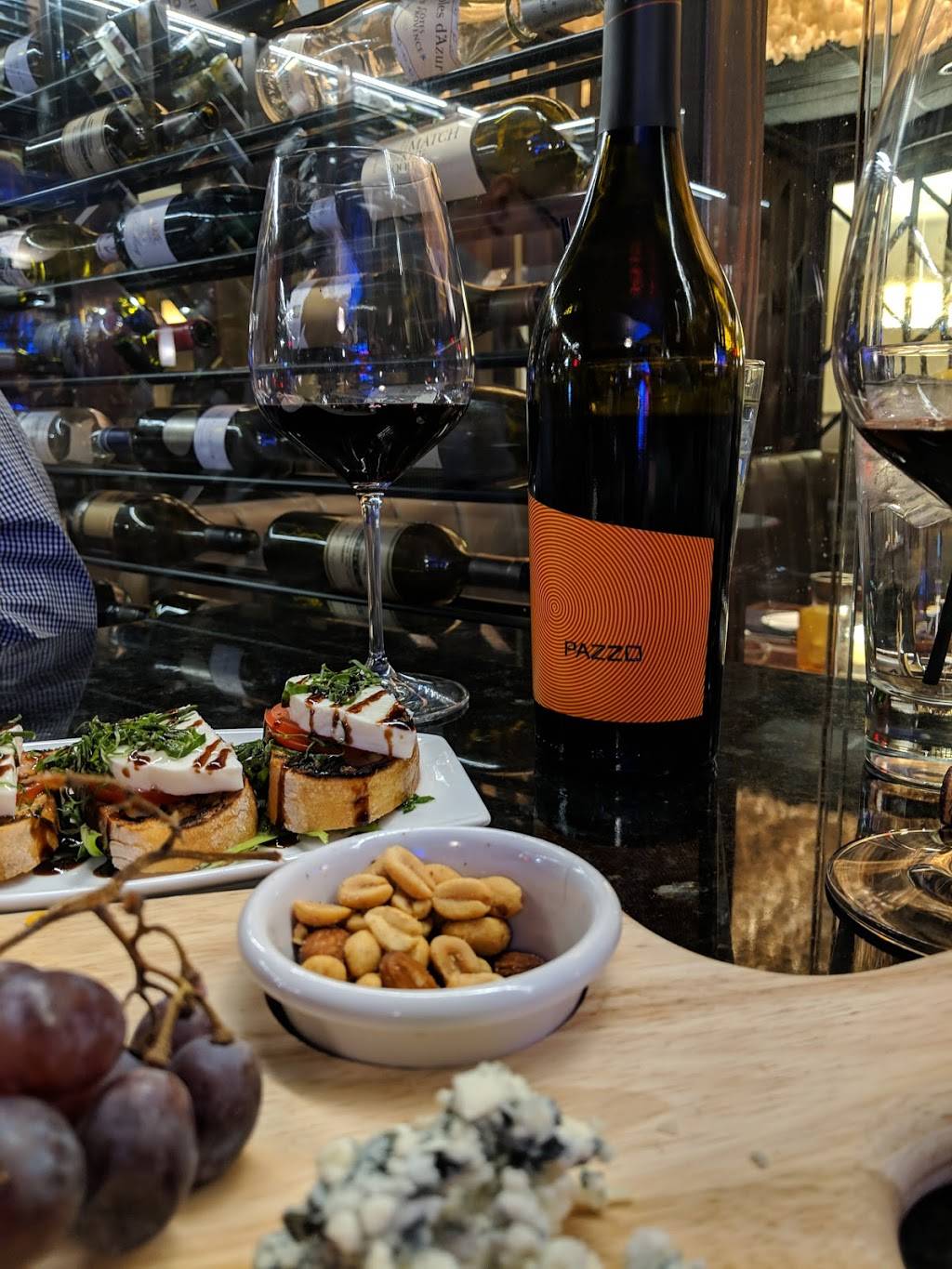 Clara Bo & Gatsby Wine Bar | restaurant | 1901 Liberty Avenue, Beloit, WI 53511, USA | 6082079842 OR +1 608-207-9842