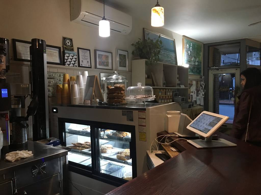 Fenns Coffee | cafe | 111 N Church St, West Chester, PA 19380, USA | 6104368104 OR +1 610-436-8104