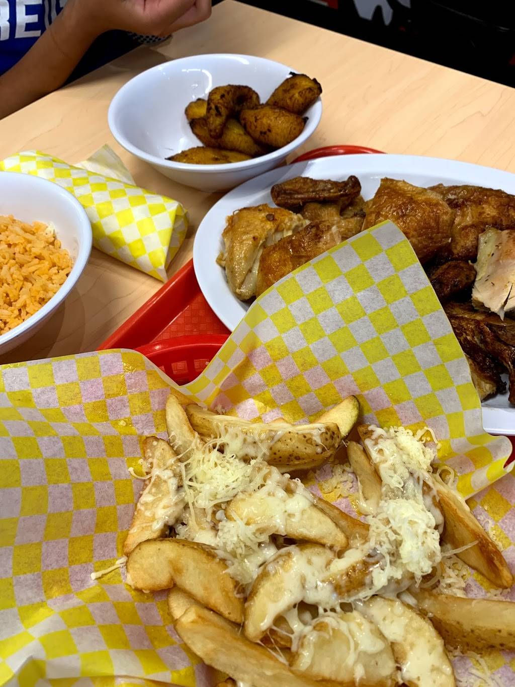 El Pollo Tote Mexican Grill | restaurant | 5007 Grover St, Omaha, NE 68106, USA | 4029138146 OR +1 402-913-8146