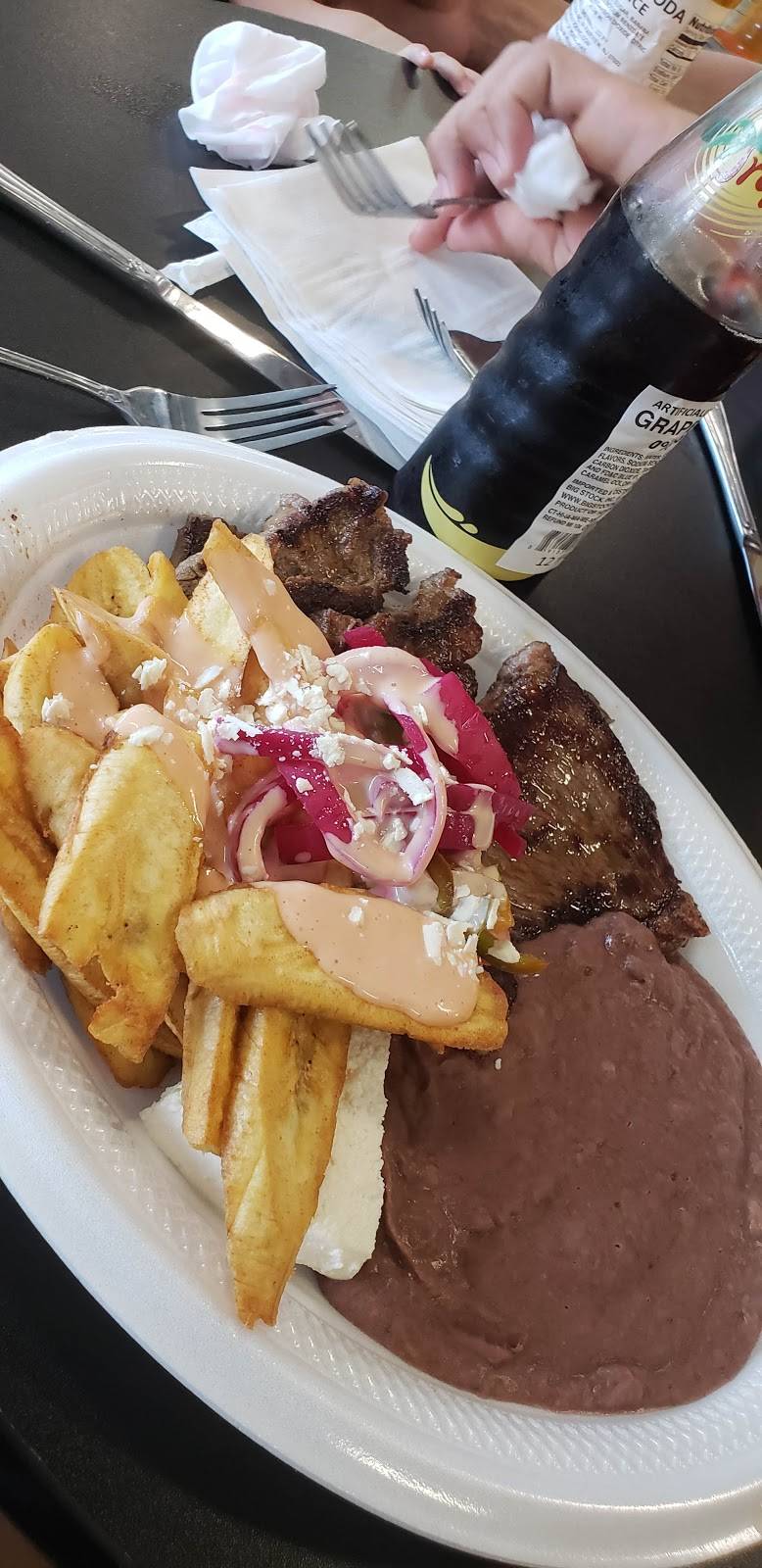 Rincon Hondureño | restaurant | 999 Chase Pkwy, Waterbury, CT 06708, USA | 2039521546 OR +1 203-952-1546