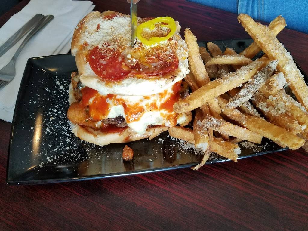 Big Ds Newton Grill | restaurant | 327 Milton Blvd, Newton Falls, OH 44444, USA | 3308723150 OR +1 330-872-3150