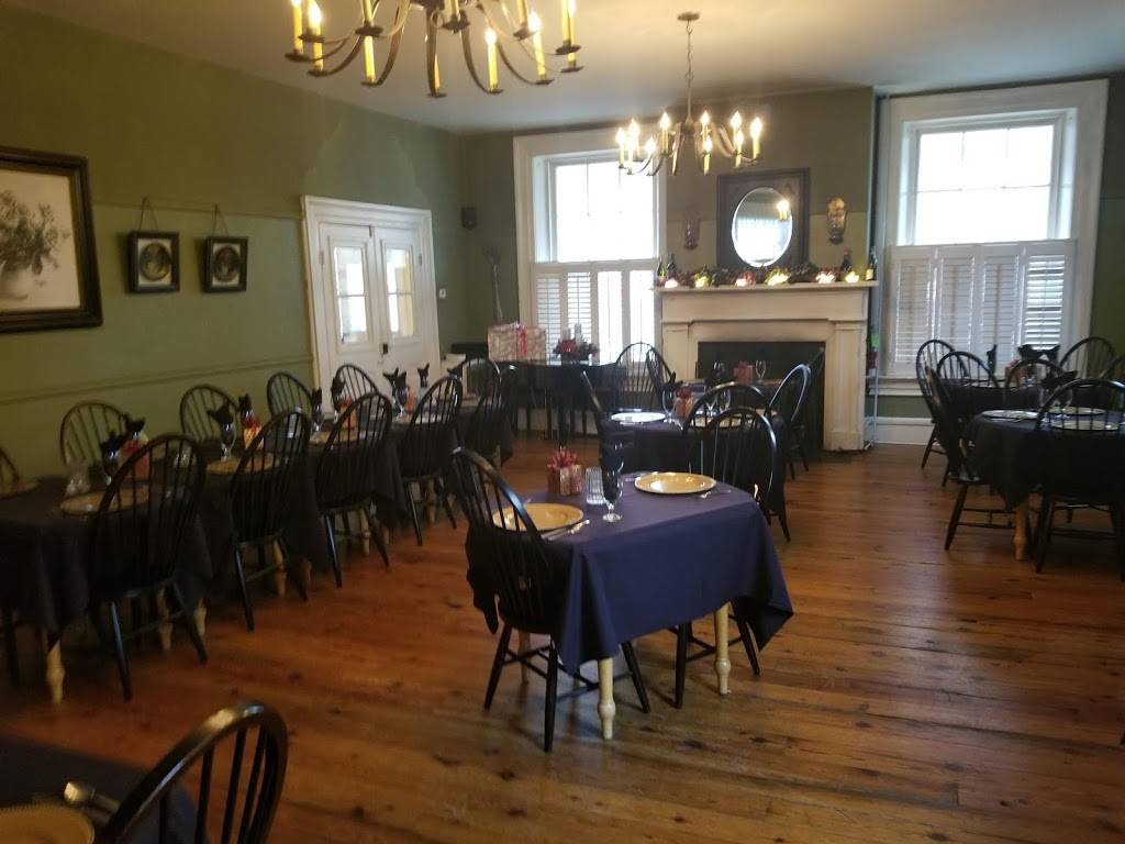 Lafayette Inn & Restaurant | restaurant | 146 Main St, Stanardsville, VA 22973, USA | 4349856345 OR +1 434-985-6345