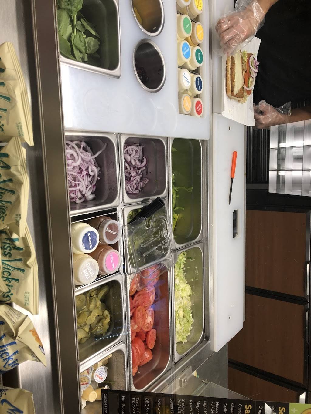 Subway | restaurant | 105 Parkway Forest Dr, North York, ON M2J 1L8, Canada | 4164930600 OR +1 416-493-0600