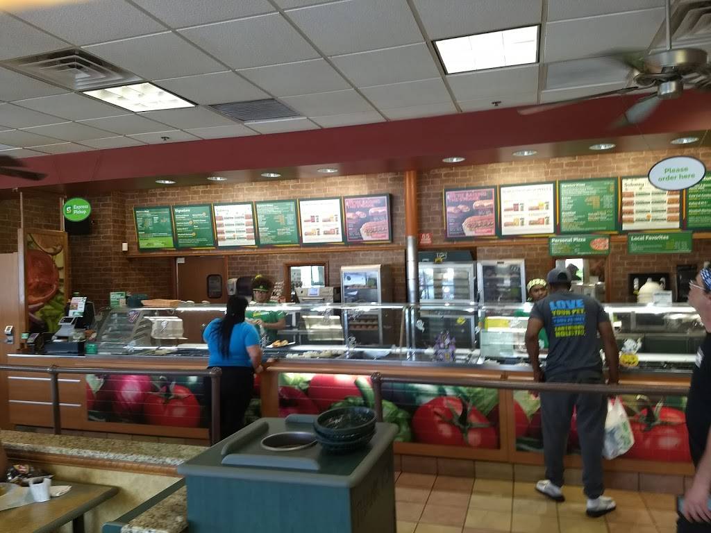 Subway | restaurant | 4518 S Semoran Blvd, Orlando, FL 32822, USA | 4073800988 OR +1 407-380-0988