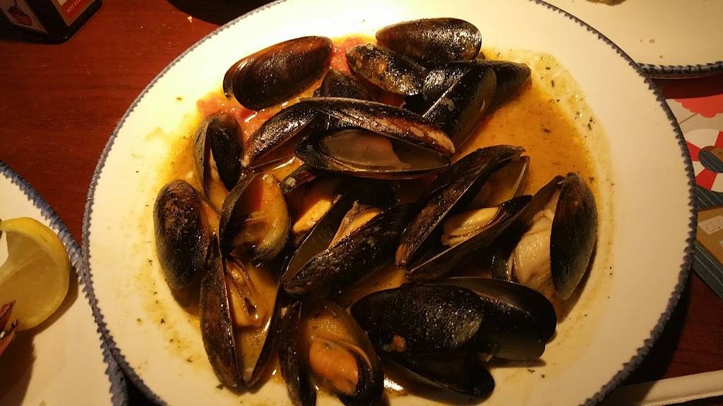 Red Lobster | restaurant | 12892 Harbor Blvd, Garden Grove, CA 92840, USA | 7146389500 OR +1 714-638-9500