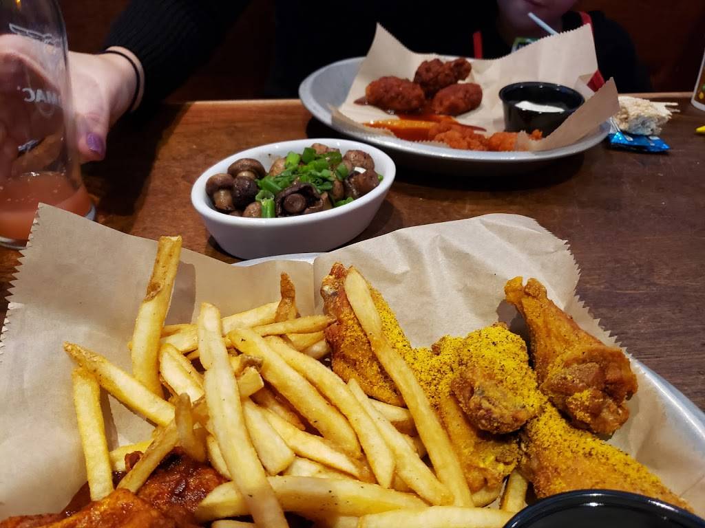 Taco Mac | restaurant | 3443 Lawrenceville-Suwanee Rd, Suwanee, GA 30024, USA | 6787300941 OR +1 678-730-0941