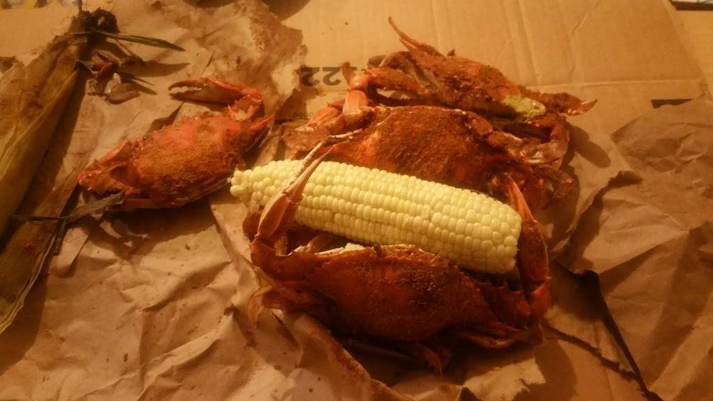 Lady Frances Crabhouse | restaurant | 3927, 202 Back River Neck Rd, Essex, MD 21221, USA | 4106826100 OR +1 410-682-6100