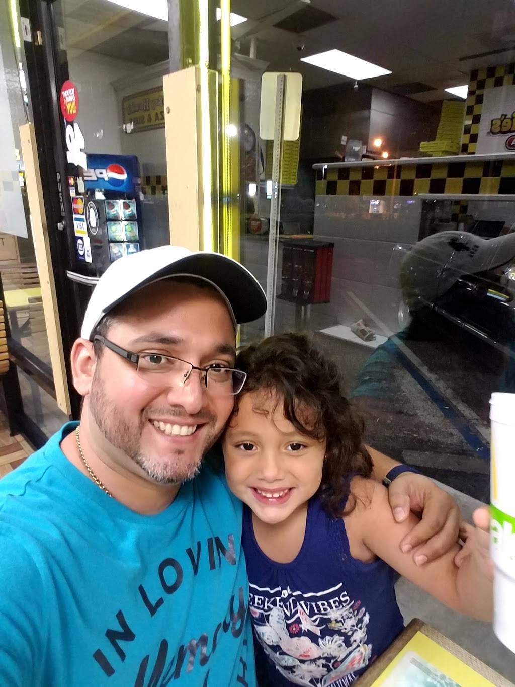 Hungry Howies Pizza | meal delivery | 2262 Aloma Ave, Winter Park, FL 32792, USA | 4076448262 OR +1 407-644-8262