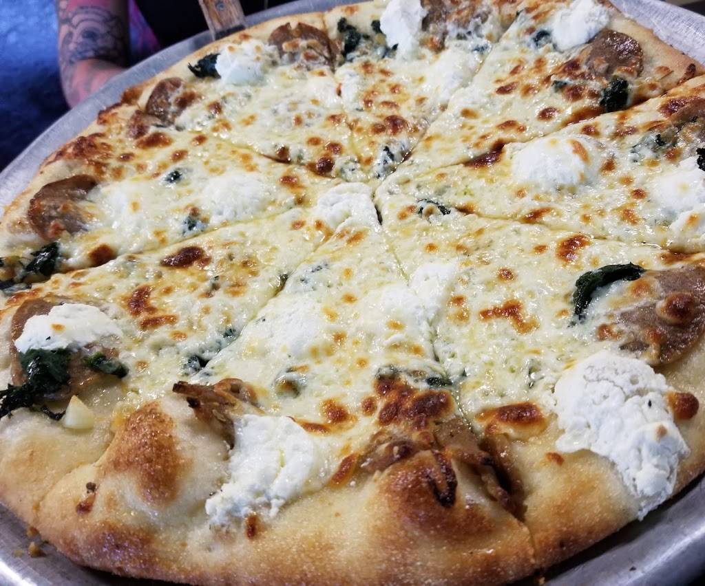 Lucas Italian Restaurant | restaurant | 1339 Blanding Blvd, Orange Park, FL 32065, USA | 9043759191 OR +1 904-375-9191