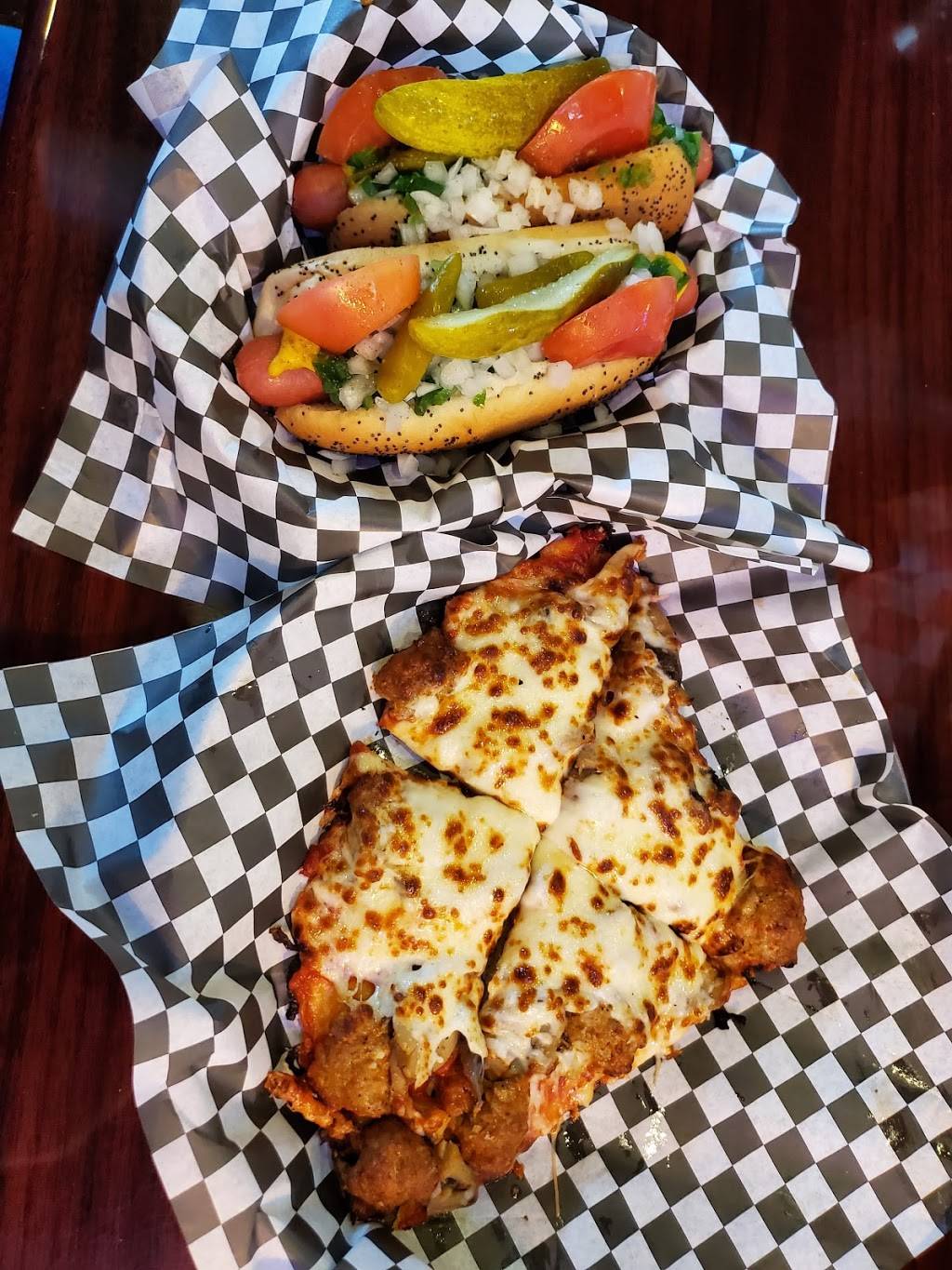 BobbyGs Chicago Eatery & Sports Bar | restaurant | 12990 HIGHWAY 9 N, Milton, GA 30004, USA | 7707720710 OR +1 770-772-0710