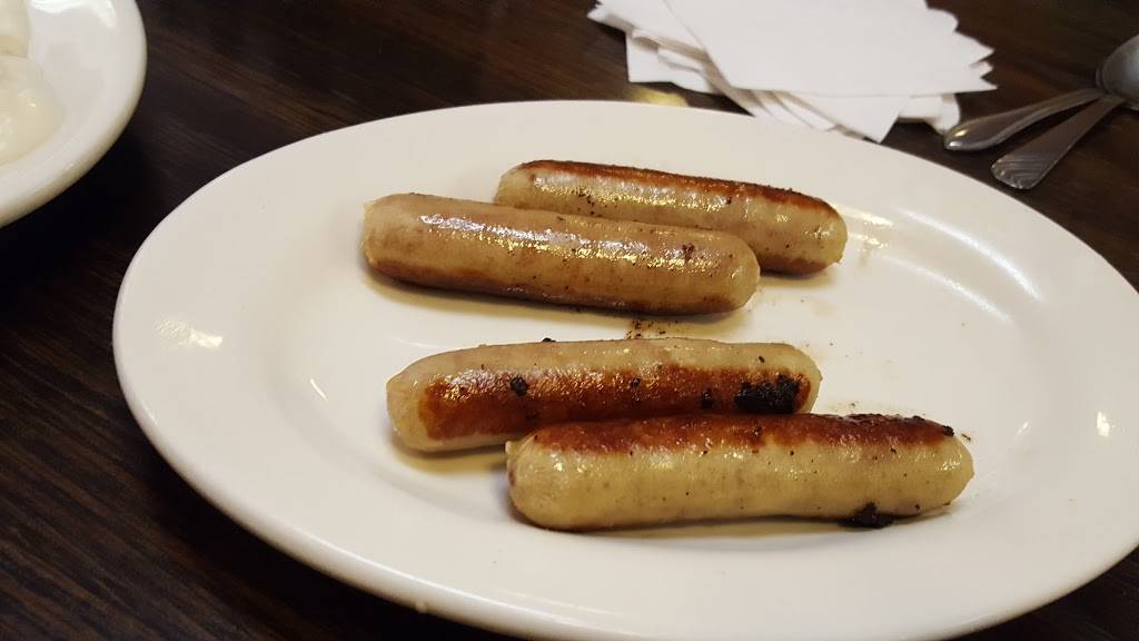 Corner Cafe | restaurant | 1 S Center St, Flora, IN 46929, USA | 5749674580 OR +1 574-967-4580