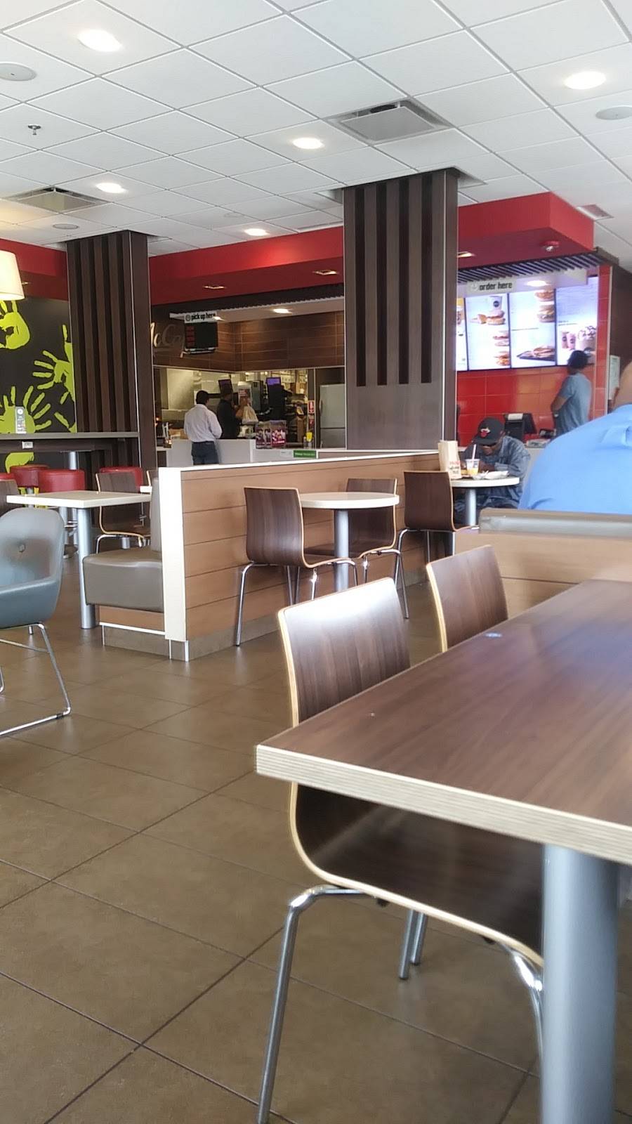 McDonalds | cafe | 834 Cleveland Ave, East Point, GA 30344, USA | 4047614885 OR +1 404-761-4885