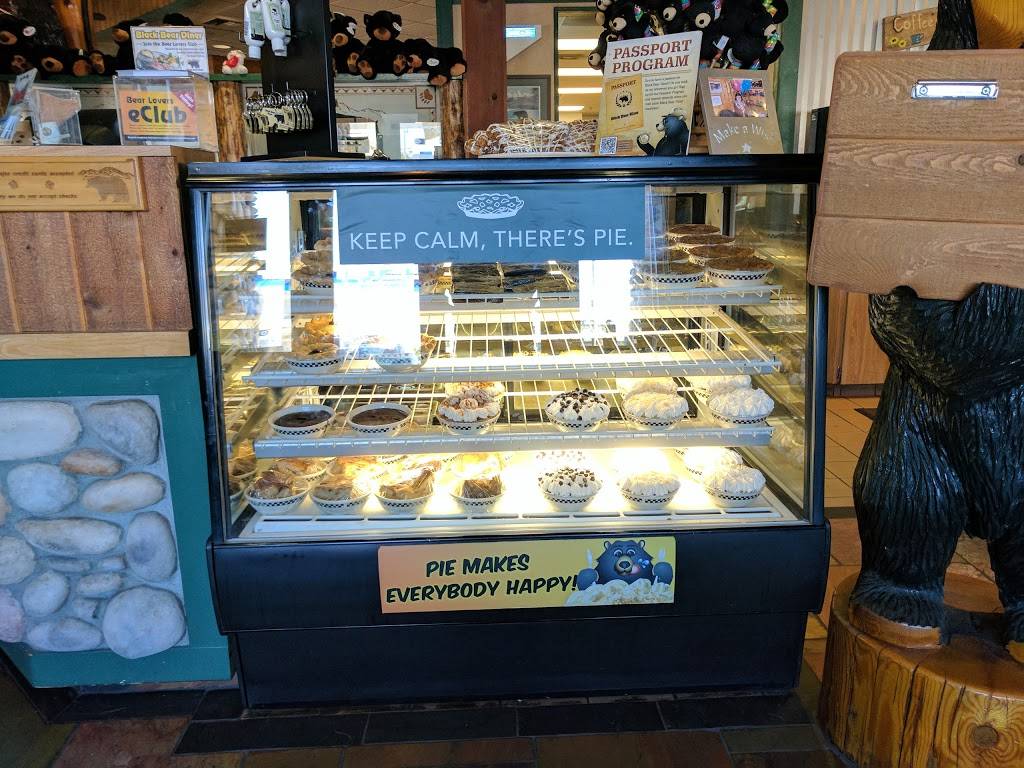 Black Bear Diner | restaurant | 2450 N Fremont St, Monterey, CA 93940, USA | 8316459700 OR +1 831-645-9700