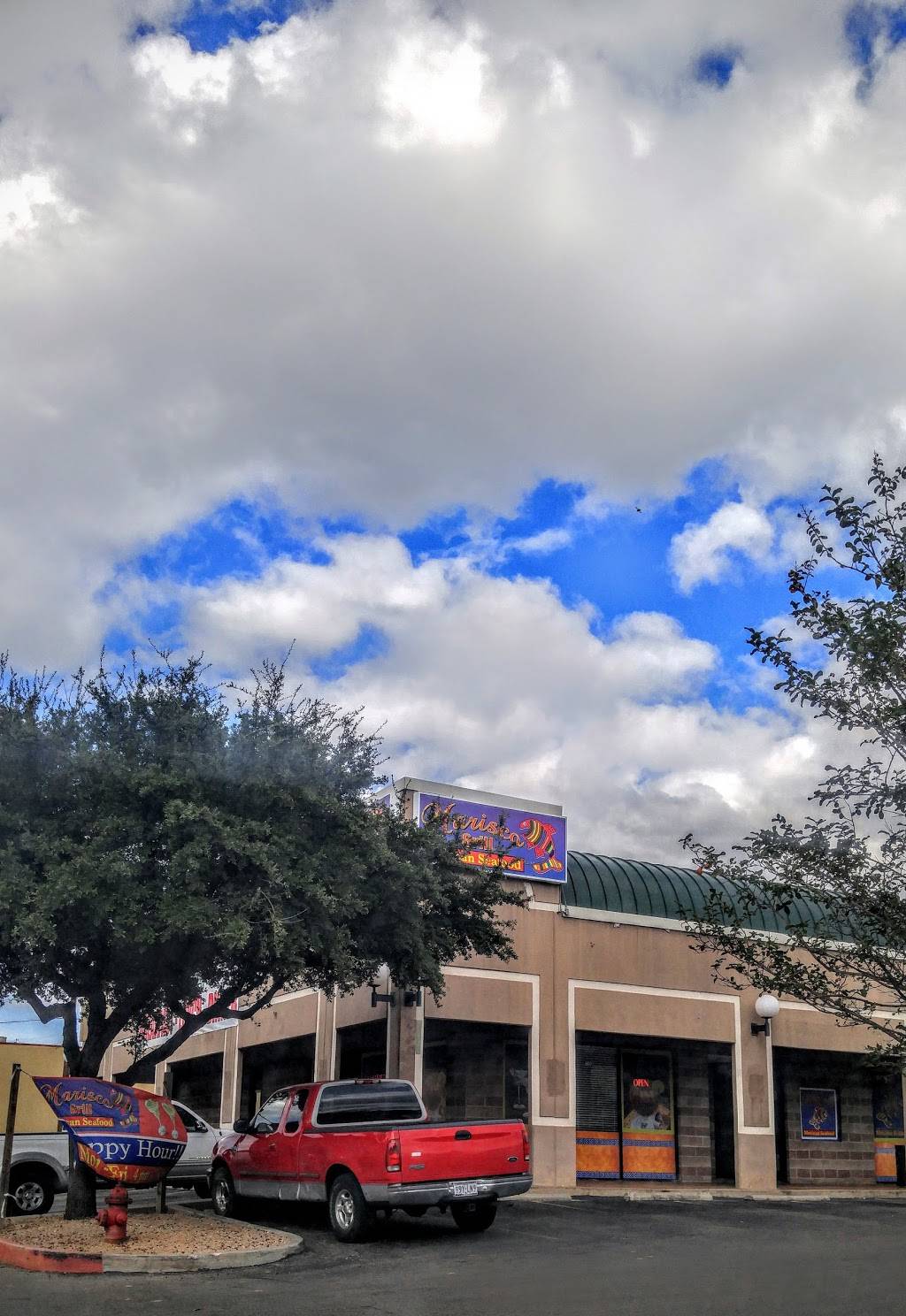 Marisco Grill | restaurant | 9515 N Lamar Blvd, Austin, TX 78753, USA | 5128212885 OR +1 512-821-2885