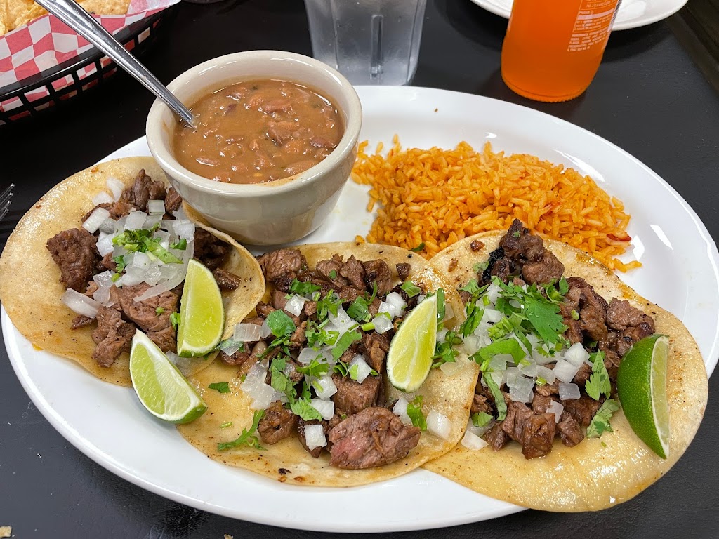 Mariachis Fine Mexican Food | restaurant | 810 W White St Suite 700, Anna, TX 75409, USA | 4694253576 OR +1 469-425-3576