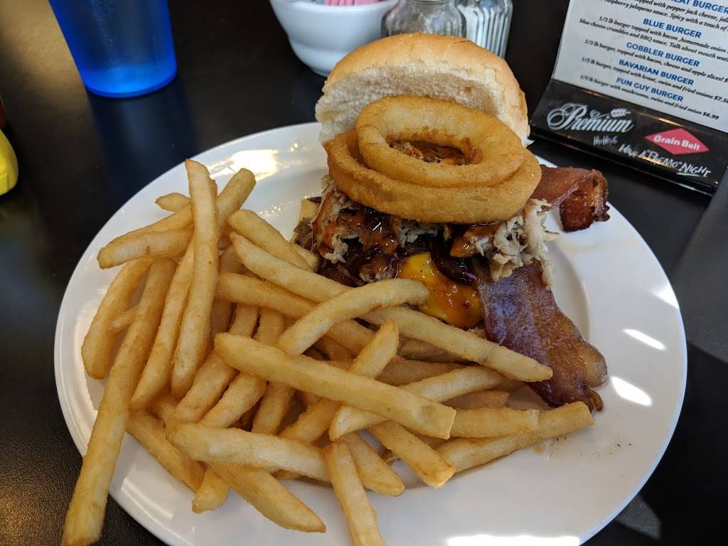 Lakes On 1st | restaurant | 512 1st N St, New Ulm, MN 56073, USA | 5073540306 OR +1 507-354-0306