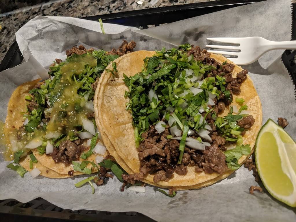 Taqueria La Fogata | restaurant | 3930 W Montrose Ave, Chicago, IL 60618, USA | 7735090902 OR +1 773-509-0902