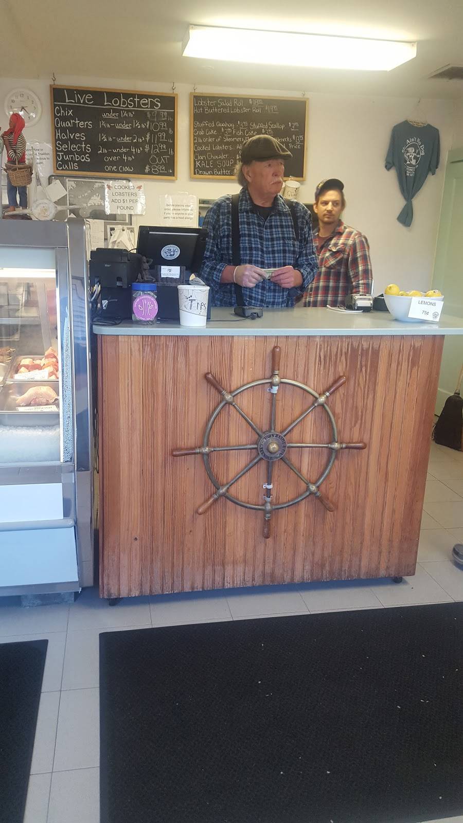 Edgartown Seafood Market | restaurant | 138 Cooke St, Edgartown, MA 02539, USA | 5086273791 OR +1 508-627-3791