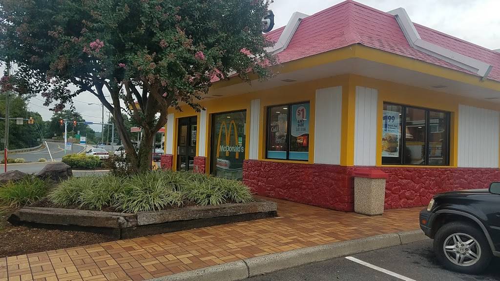 McDonalds | cafe | 404 Main St, Altavista, VA 24517, USA | 4343695885 OR +1 434-369-5885