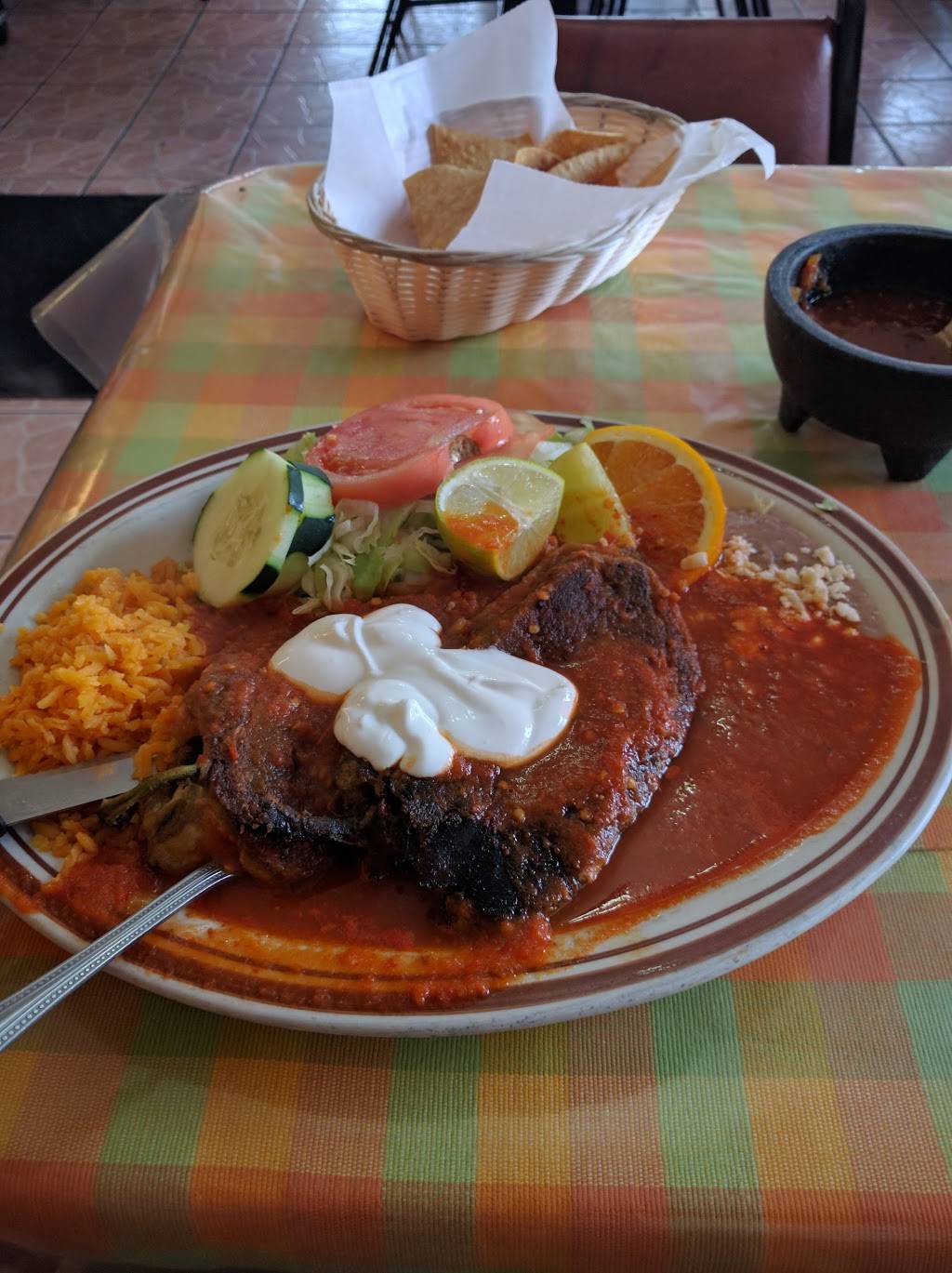 La Quebradita | restaurant | 4047 W North Ave, Chicago, IL 60651, USA | 7734899610 OR +1 773-489-9610