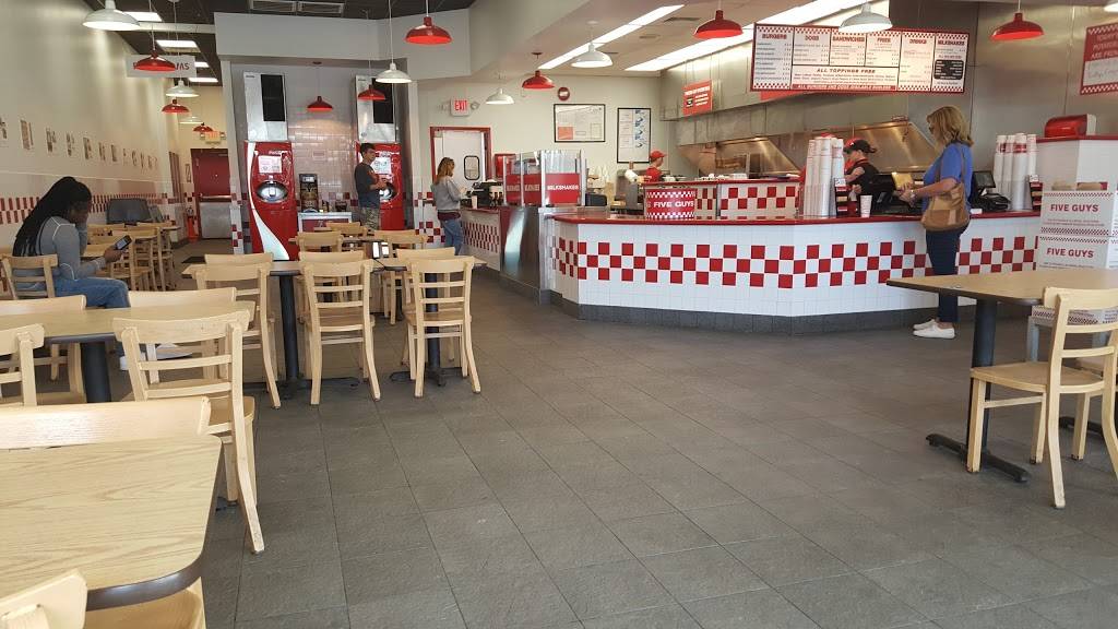 Five Guys | meal takeaway | 5010 Garth Rd, Baytown, TX 77521, USA | 2814211555 OR +1 281-421-1555