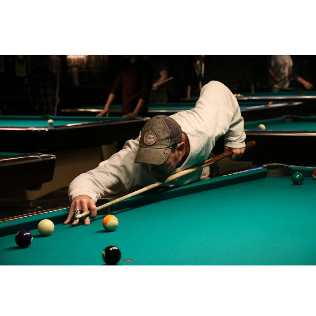 Billiards on Broadway | restaurant | 514 E Broadway, Columbia, MO 65201, USA | 5734490116 OR +1 573-449-0116