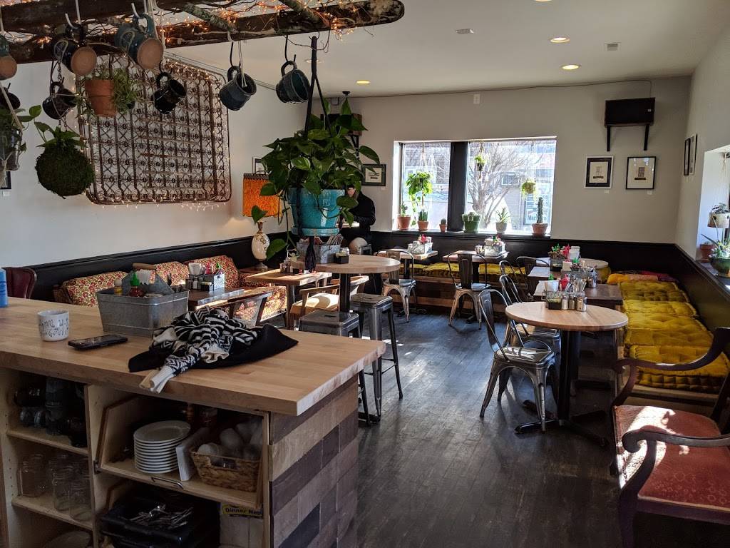 Luna Café | restaurant | 1700 N 3rd St, Philadelphia, PA 19122, USA | 2677038807 OR +1 267-703-8807