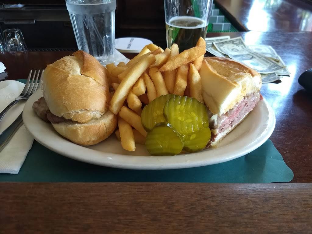 B & Bs 5th Avenue Pub | restaurant | 531 Fifth Ave, Pelham, NY 10803, USA | 9147388750 OR +1 914-738-8750