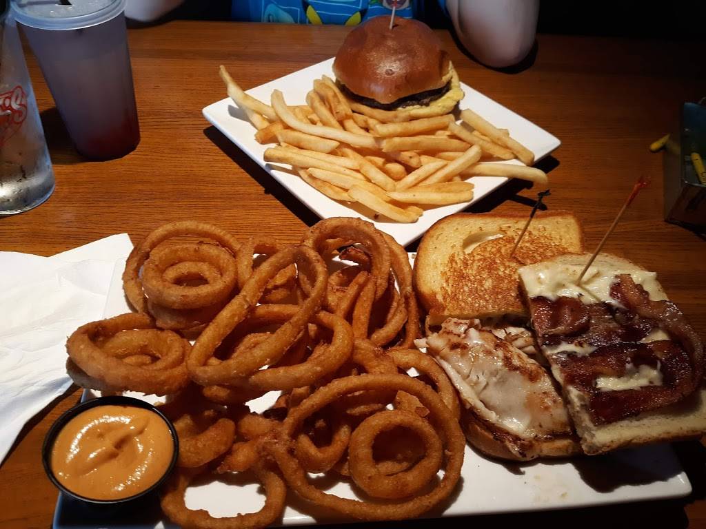 Bobs Burgers & Brew Burlington | night club | 9394 Old Hwy 99 North Rd, Burlington, WA 98233, USA | 3607579097 OR +1 360-757-9097