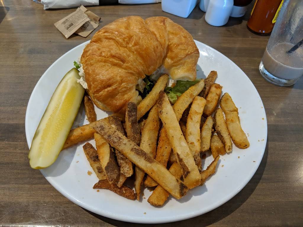 Buttermilk | restaurant | 1715 Freedom Dr, Naperville, IL 60563, USA | 6304236551 OR +1 630-423-6551