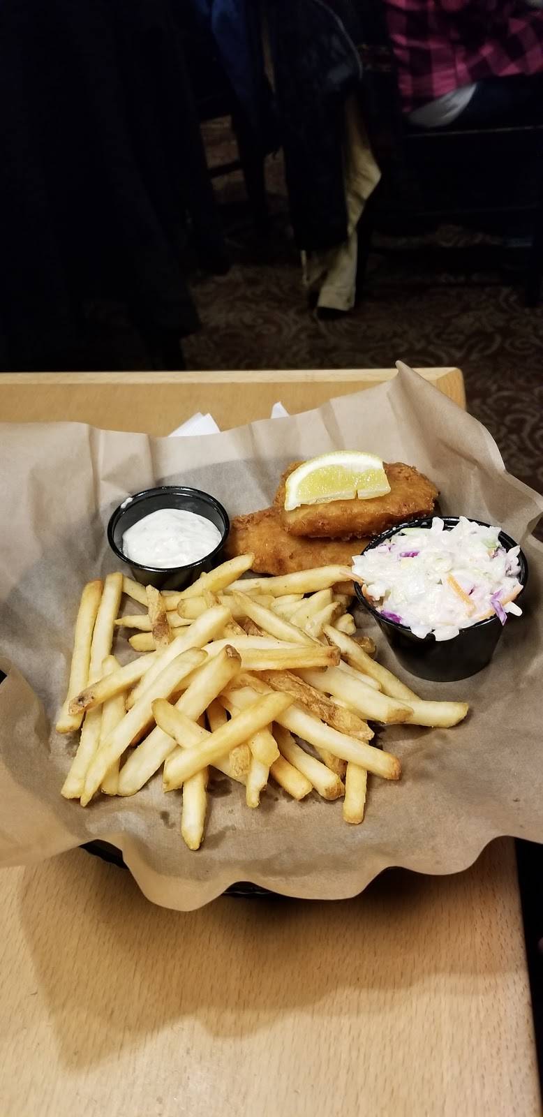 Malones Clubhouse Grill | restaurant | West Town Center, 14455 W 64th Ave Unit G, Arvada, CO 80004, USA | 3039401800 OR +1 303-940-1800