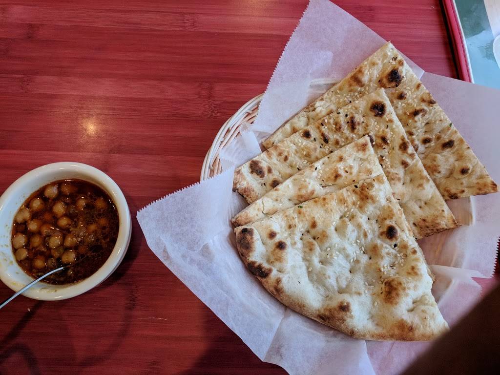 Apna Kabob Restaurant & Diner | restaurant | 44121 Harry Byrd Hwy # 100, Ashburn, VA 20147, USA | 7037294144 OR +1 703-729-4144