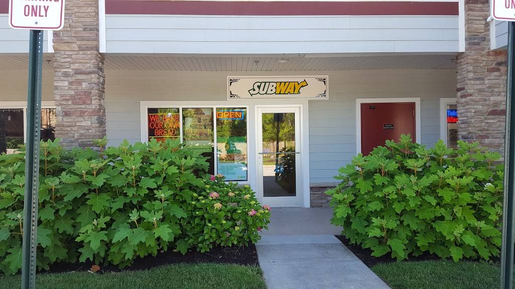 Subway Restaurants | restaurant | 13380 Clarksville Pike, Unit B, Highland Crossing Village Ctr, Highland, MD 20777, USA | 3018540169 OR +1 301-854-0169