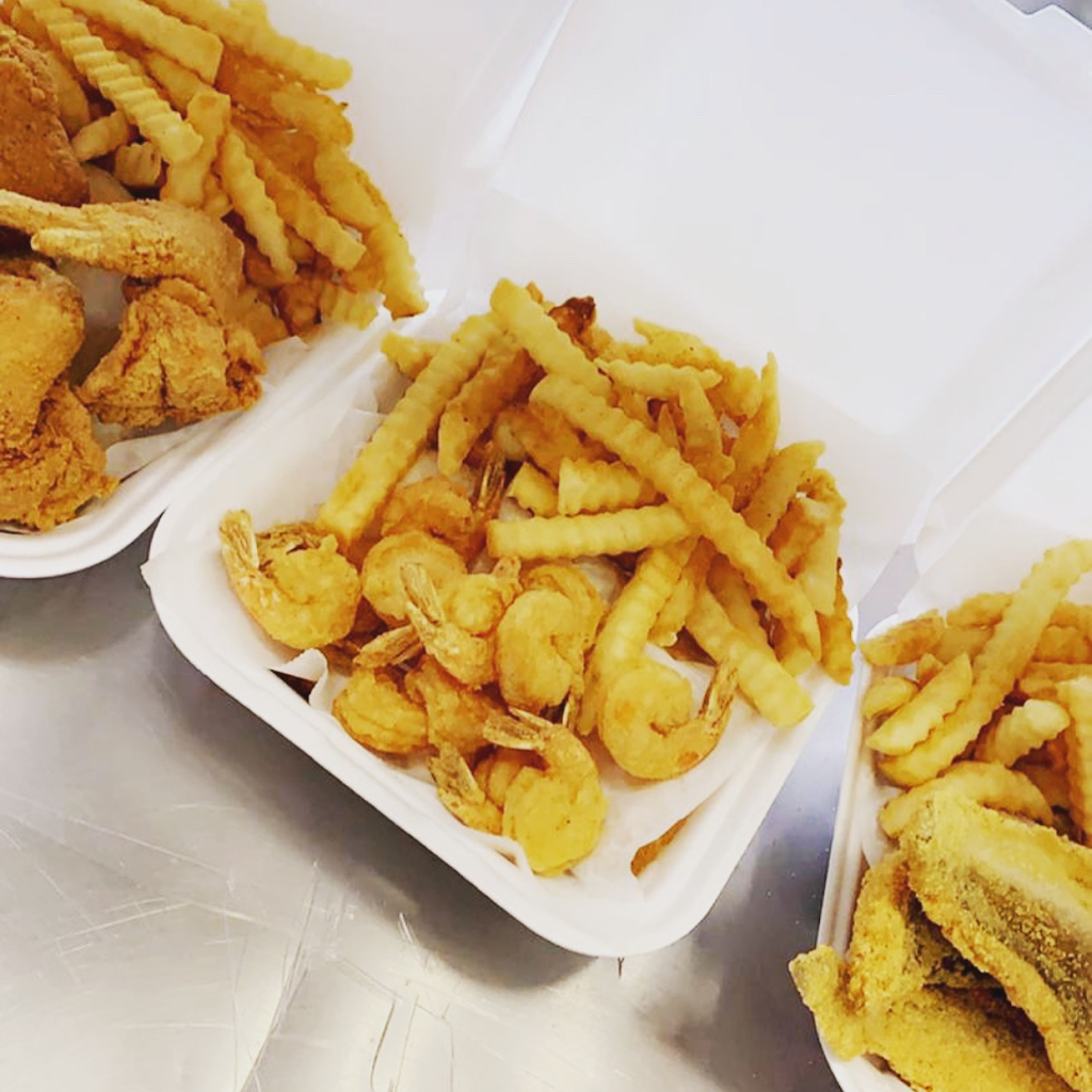 Red Snapper Memphis | restaurant | 2636 Frayser Blvd # 102, Memphis, TN 38127, USA | 9017798092 OR +1 901-779-8092