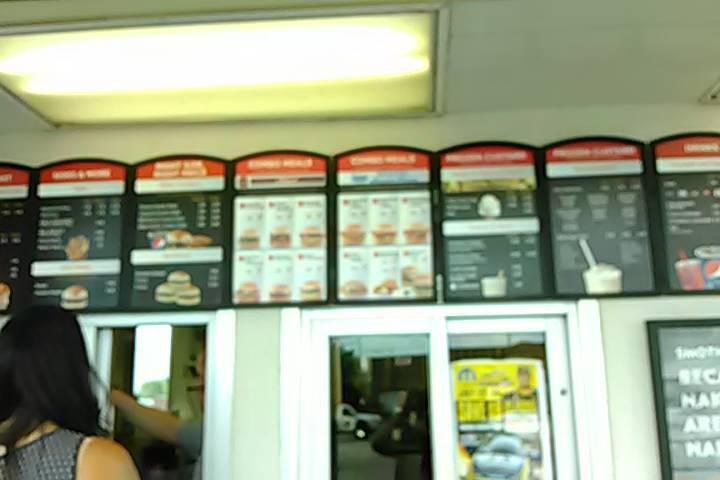 Good Times Burgers & Frozen Custard | restaurant | 2095 S Broadway, Denver, CO 80210, USA | 3037449711 OR +1 303-744-9711