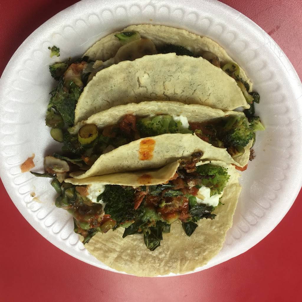 Taqueria Génesis & Brothers Street Tacos (tacos De La Calle) | restaurant | 301 A Avenue G 936 209 3789, Conroe, TX 77301, USA | 9367551118 OR +1 936-755-1118