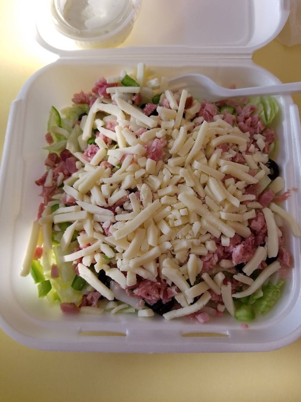 Pizza To Go | restaurant | 6176 US-411, Benton, TN 37307, USA | 4233387914 OR +1 423-338-7914