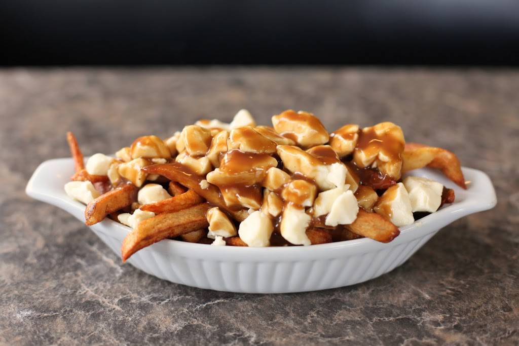 Restaurant Chez Loulou | restaurant | 4783 Rue Laval, Lac-Mégantic, QC G6B 1C8, Canada | 8195830277 OR +1 819-583-0277